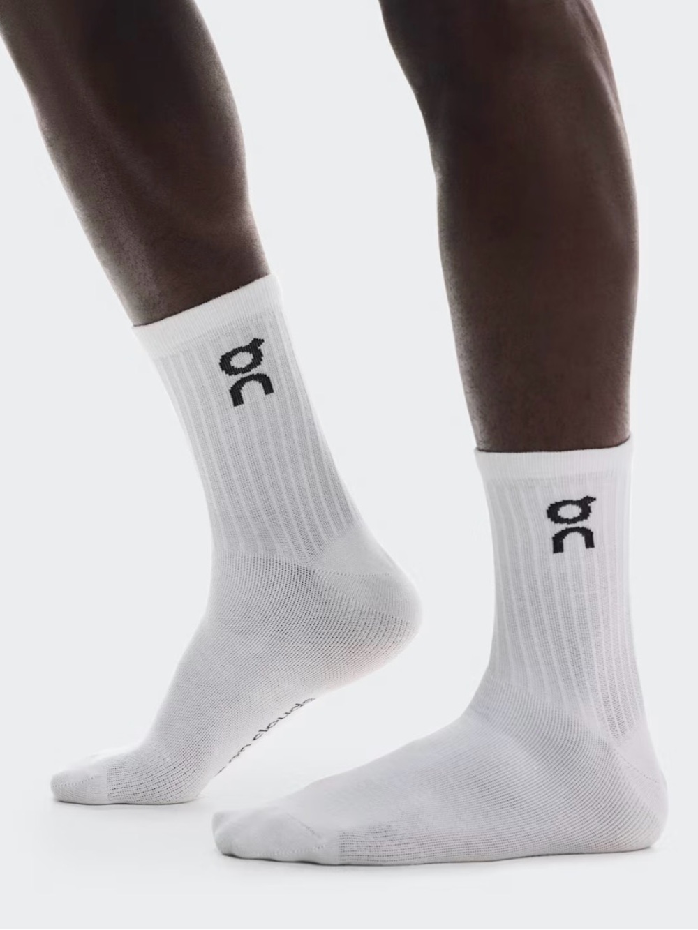 On Running on cloud PACK OF 3 pairs White Crew Socks - Picture 2 of 5